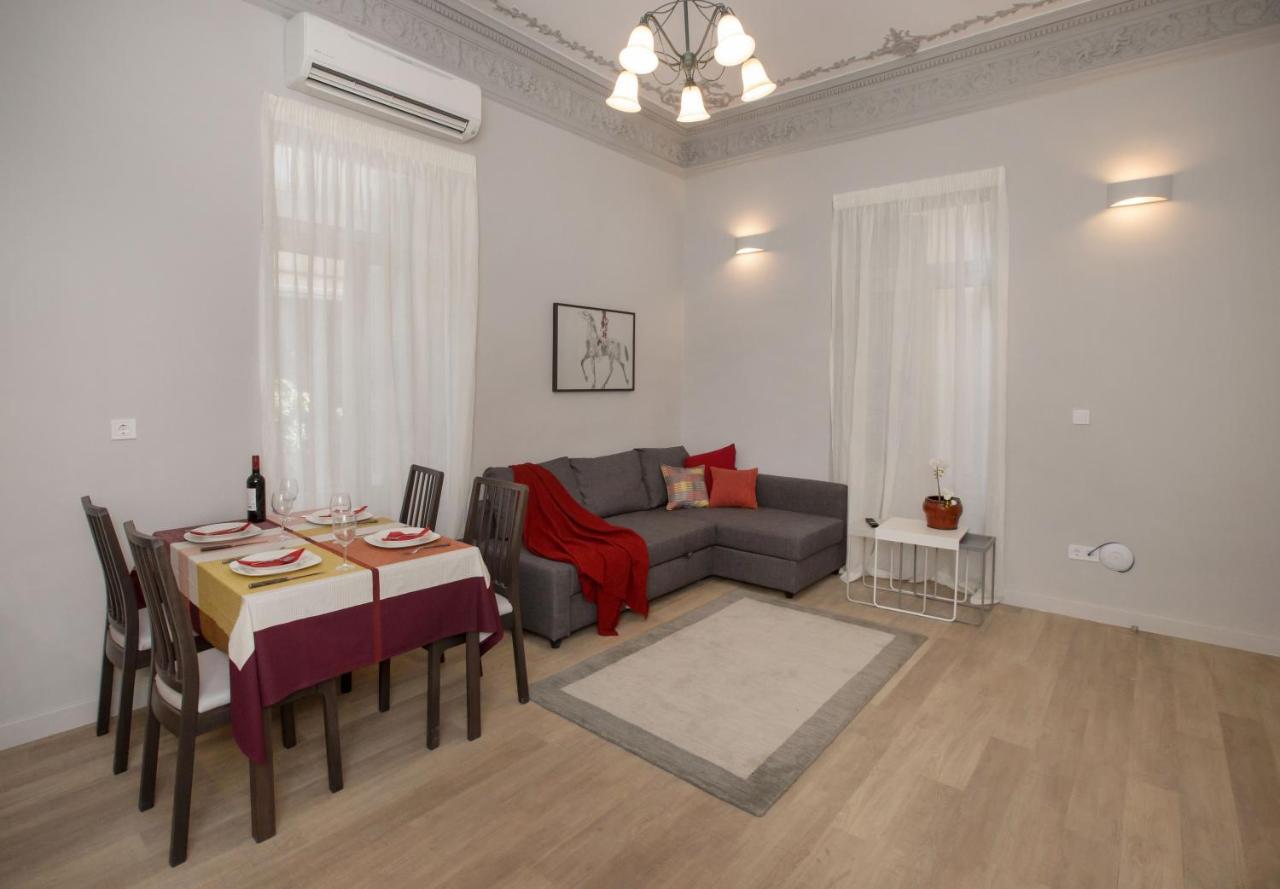 Sophisticated Apartment In Syntagma By Ghh アテネ エクステリア 写真