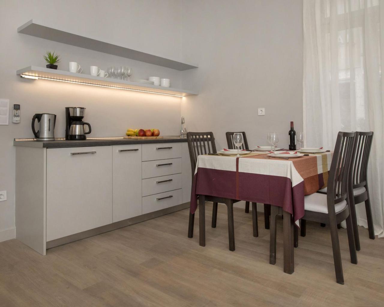 Sophisticated Apartment In Syntagma By Ghh アテネ エクステリア 写真